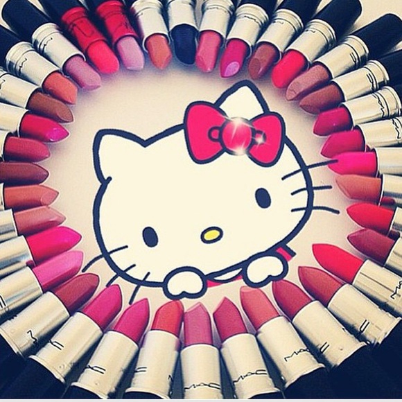 Meet your Posher, Ashley Marie - Picture 1 of 6